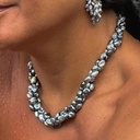 COLLIER MOEMOEA
