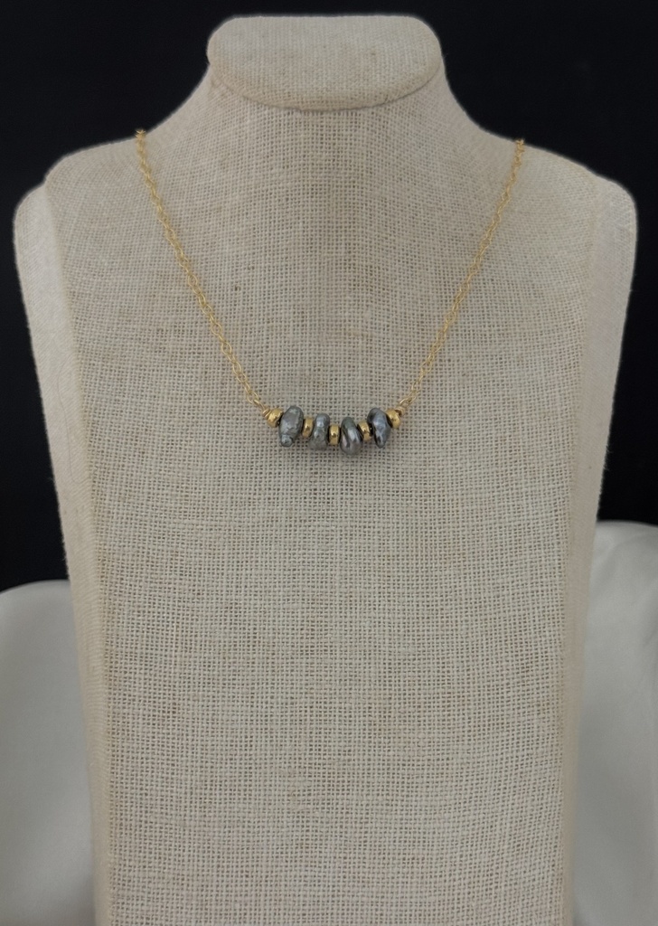 COLLIER VERO