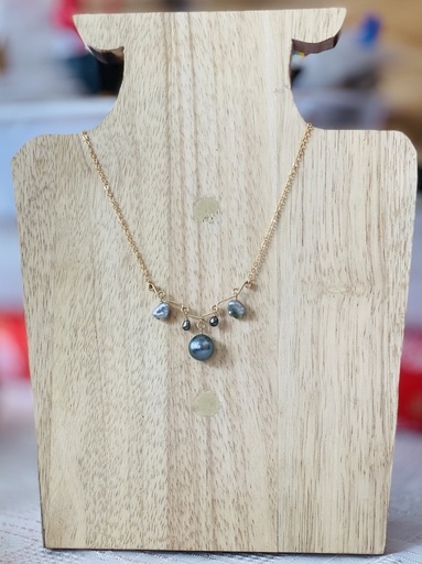 COLLIER TEFITI