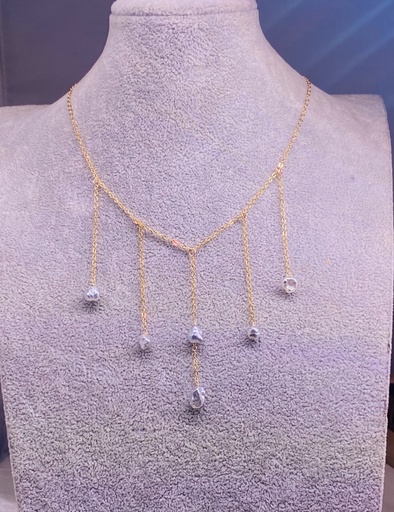 COLLIER AHINUI