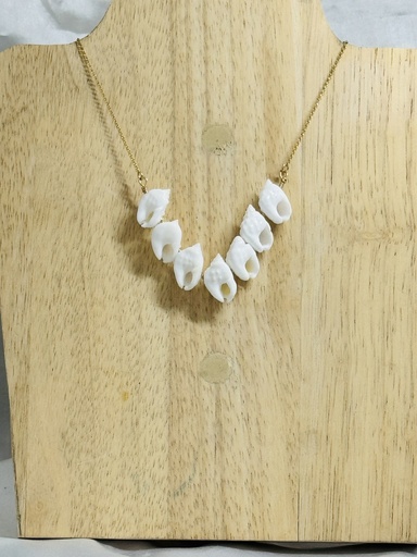 COLLIER TINAU