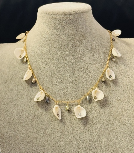 COLLIER MOANA
