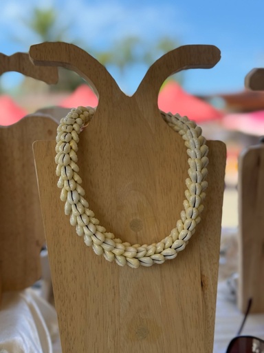 [CONYT0001] COLLIER TEMANO
